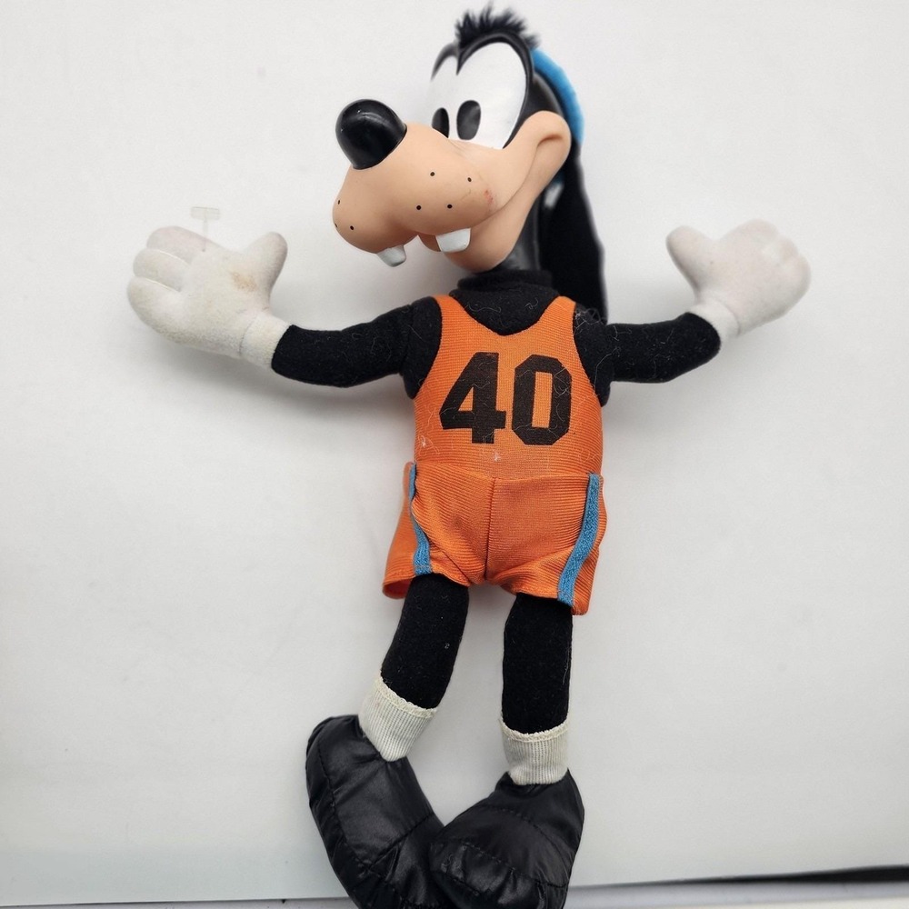 McDonalds Disney Goofy Basketball Plush Stuffed Toy Small Orange #40 Rubber Face